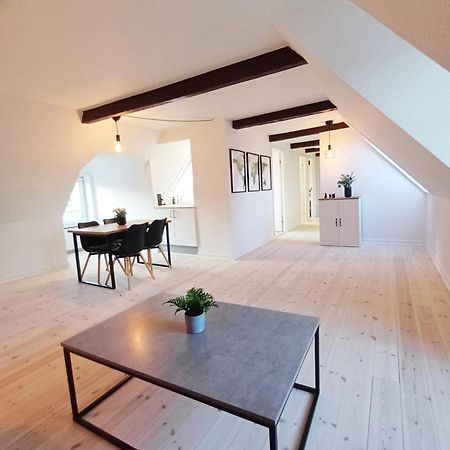Beautiful Double Room In The Center Of City Randers Buitenkant foto